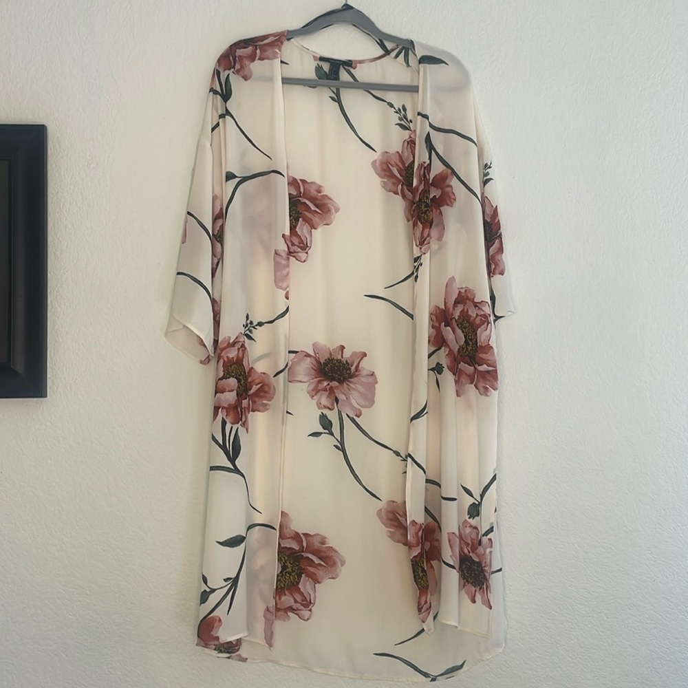 Small, sheer, floral, Forever 21 duster with 3/4 flowy sleeves.